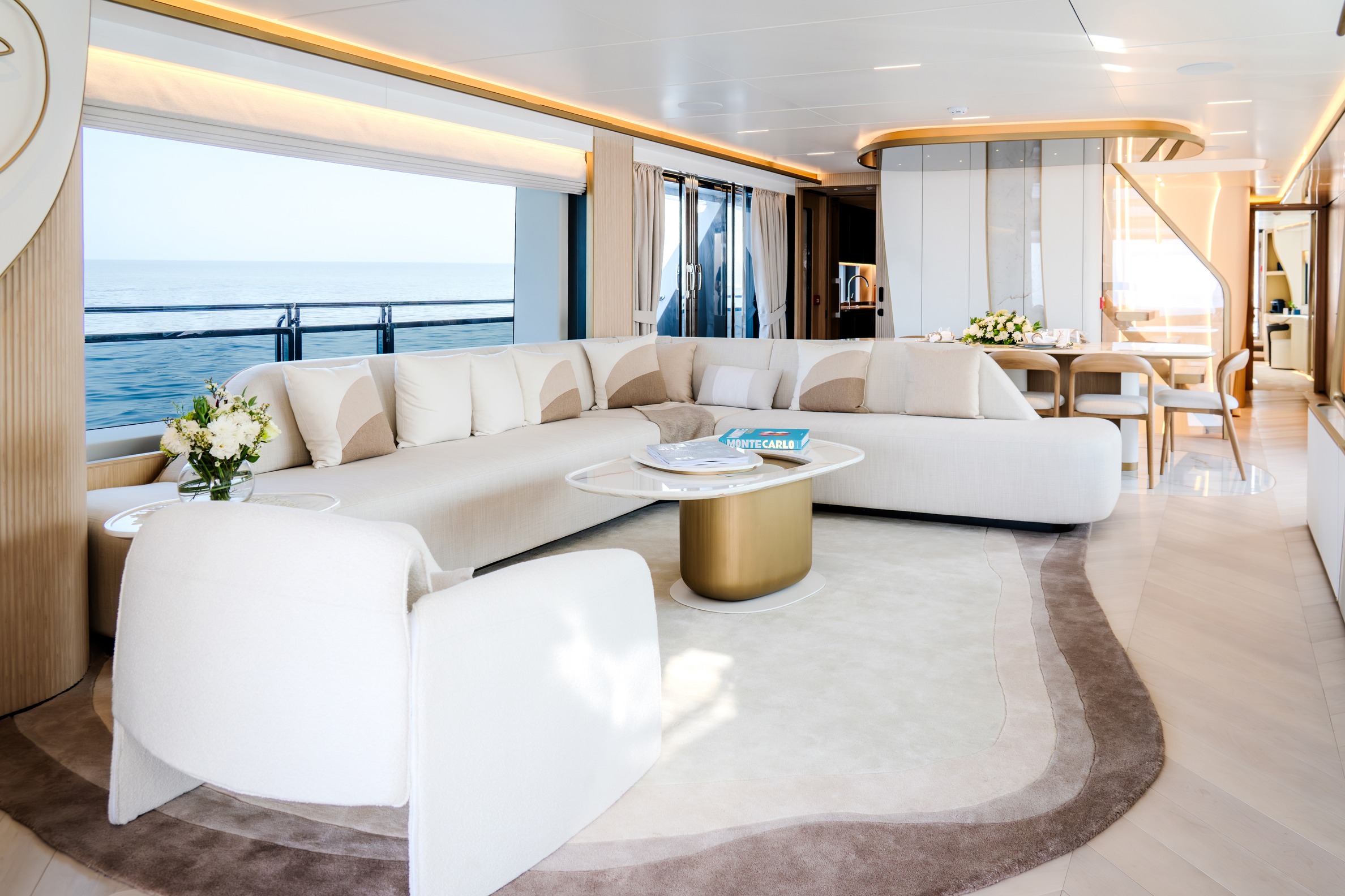 Majesty 100 Terrace main saloon