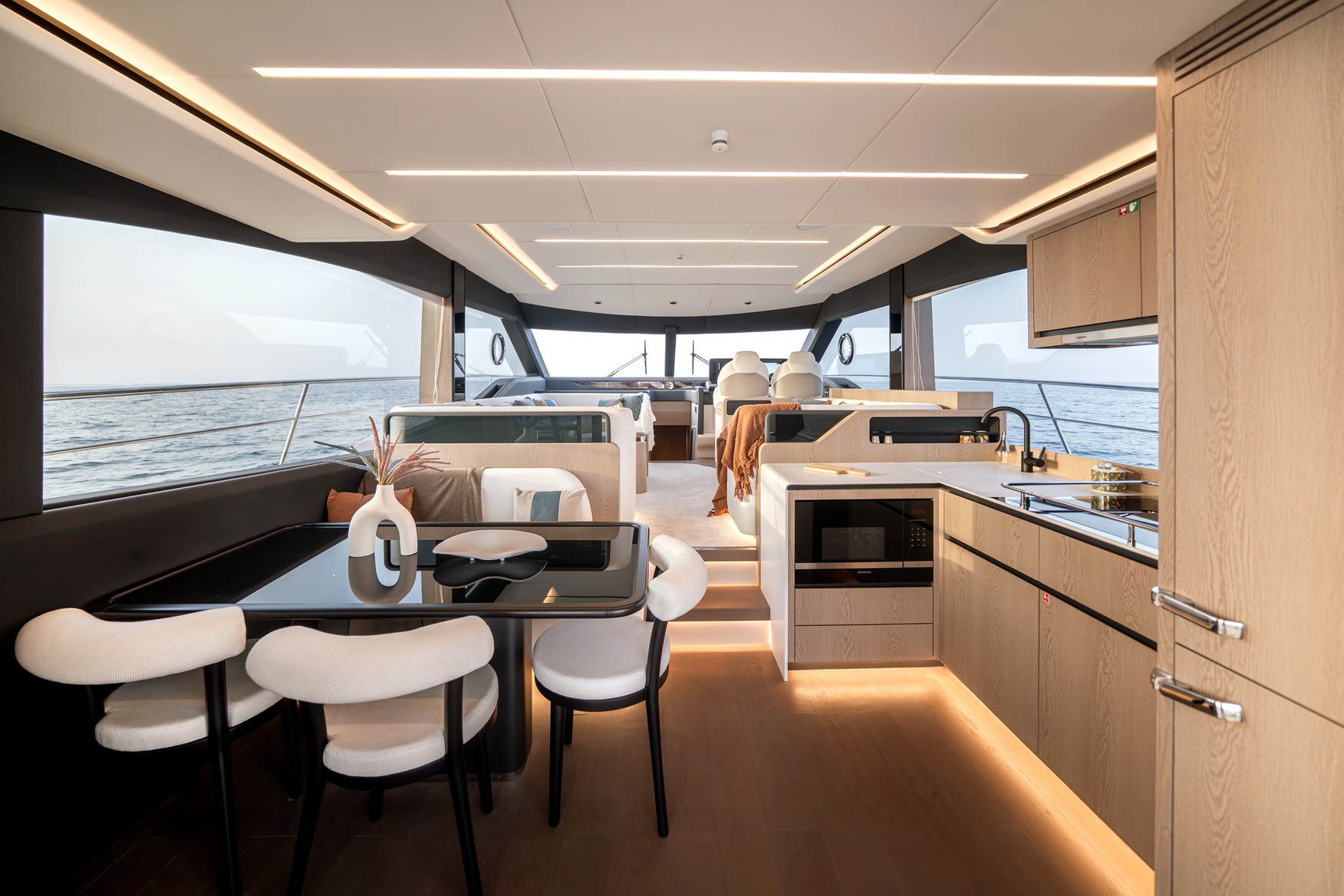 Majesty 60 主沙龙