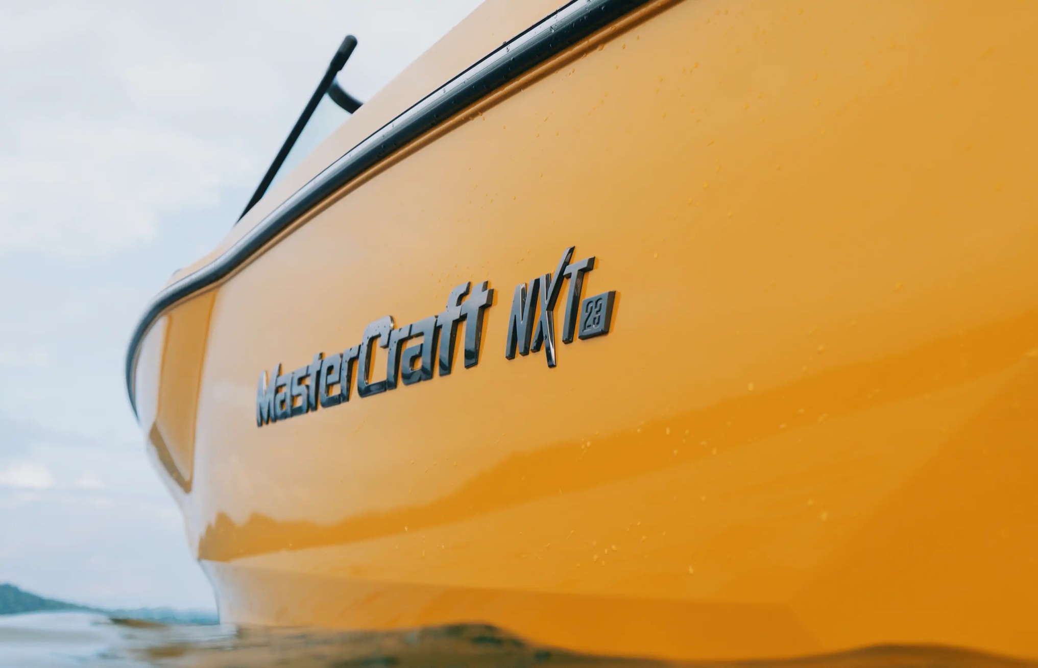 MasterCraft NXT23 transom and swim platform