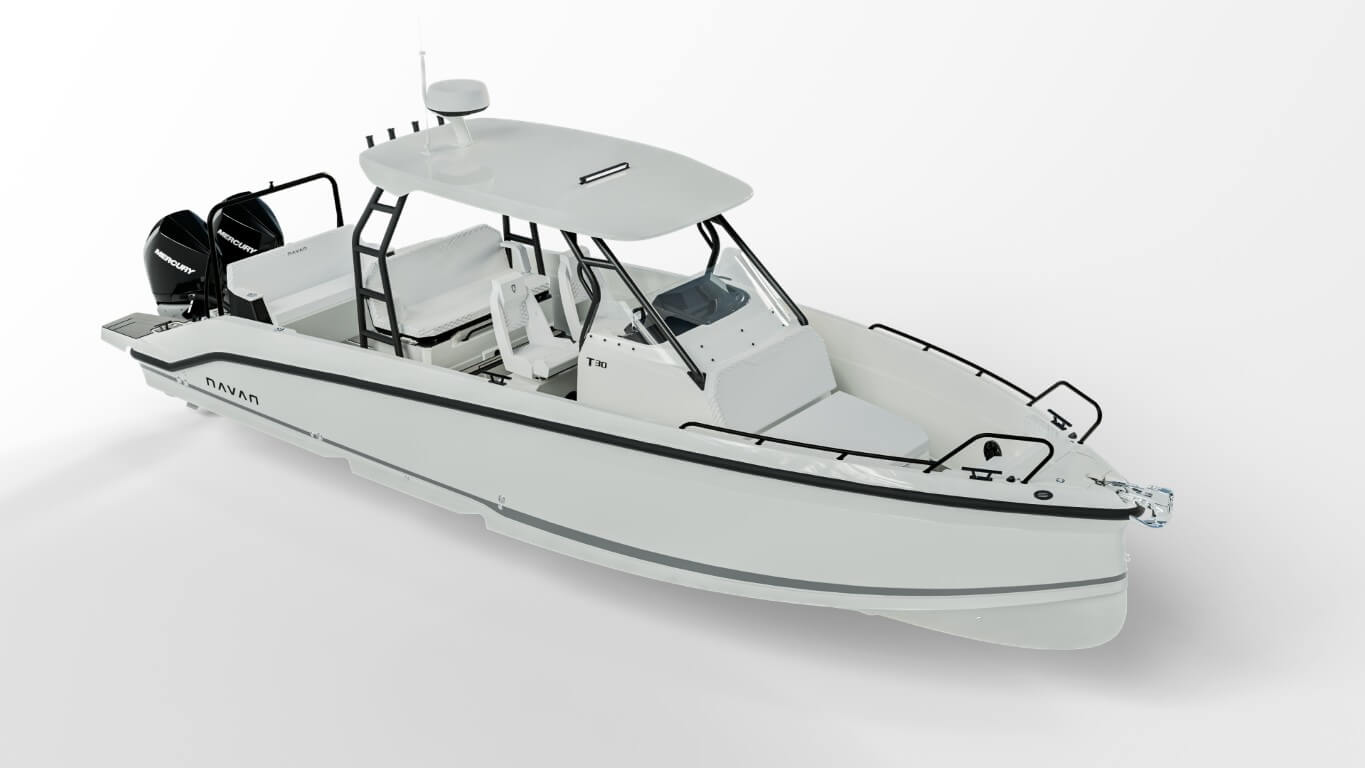 Navan S30 船尾斜侧视角航行，双白色 Mercury 舷外机
