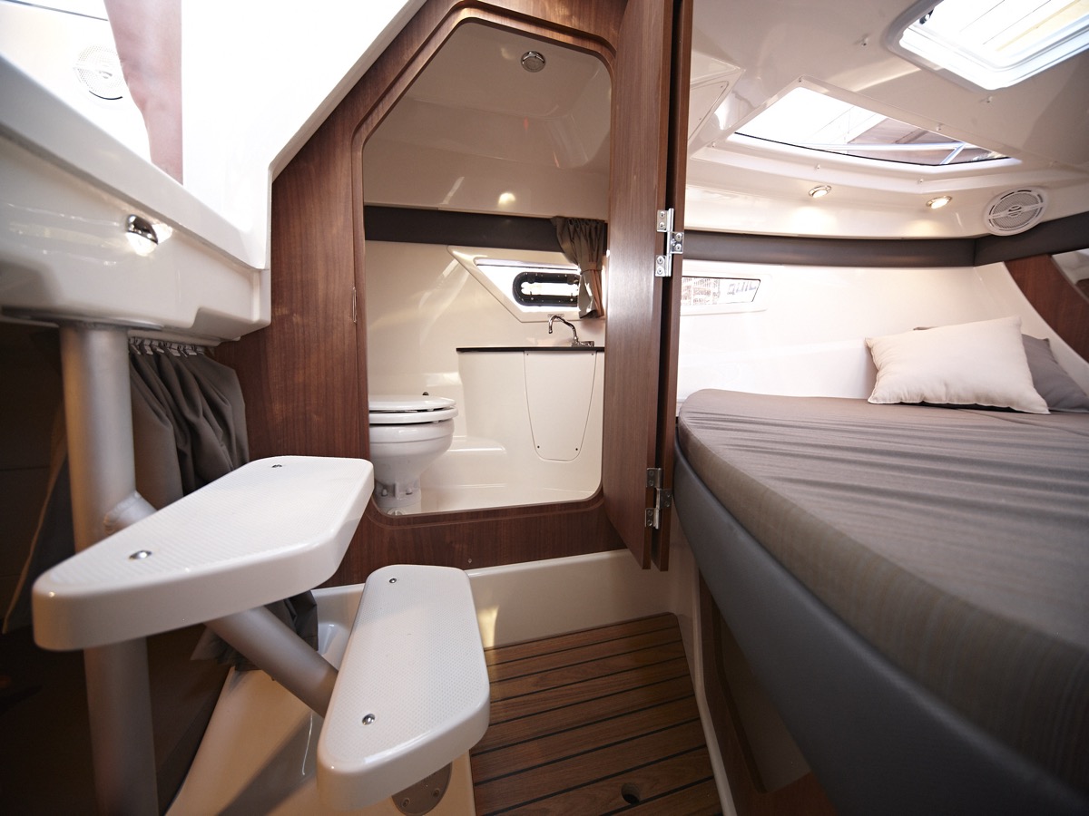 Activ 805 Cruiser comfortable cabin space